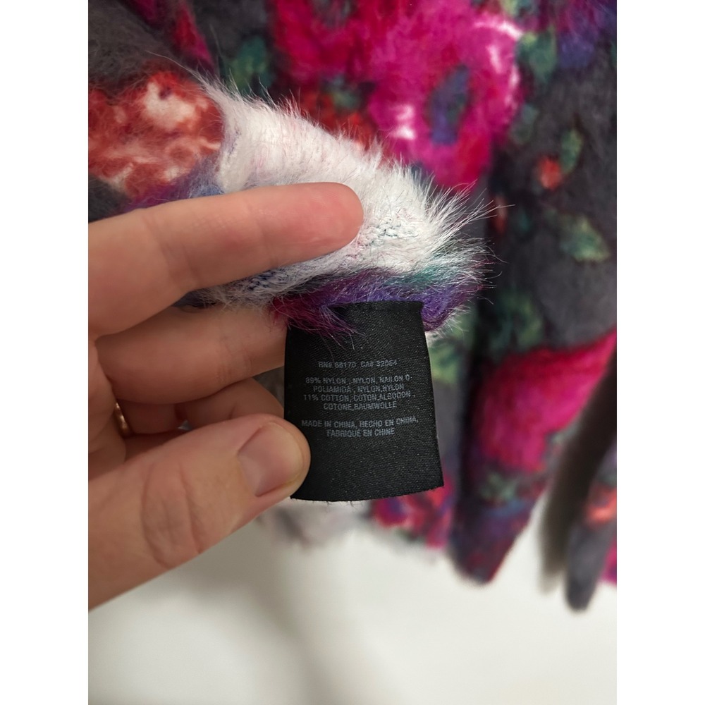 Meadow Rue Anthropologie Ariel Floral Eyelash Knit Fuzzy Sweater Grey Pink XS - Picture 5 of 7